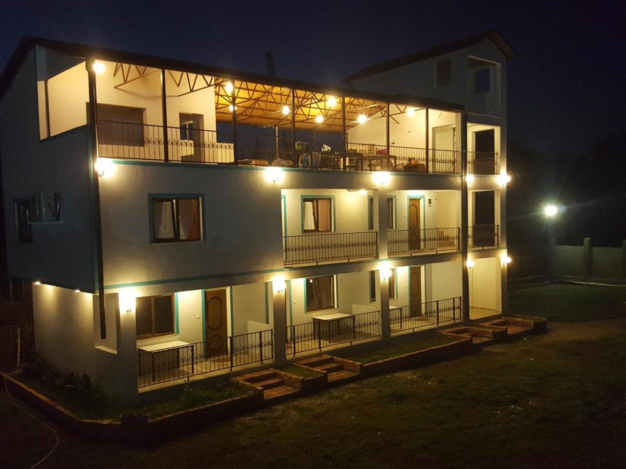 Apsa Butik Hotel Sohum Dış mekan fotoğraf